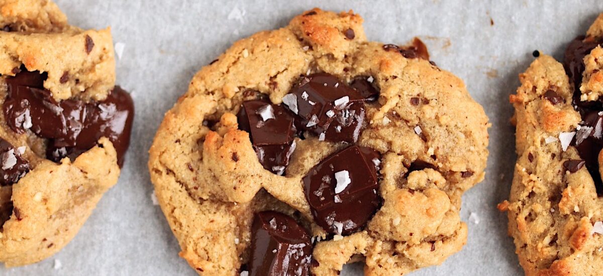 vegan tahini chocolate chunk cookies