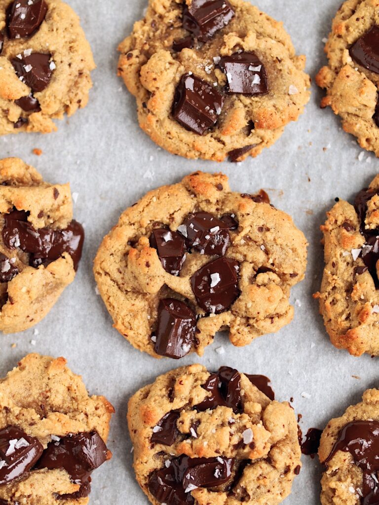 vegan tahini chocolate chunk cookies