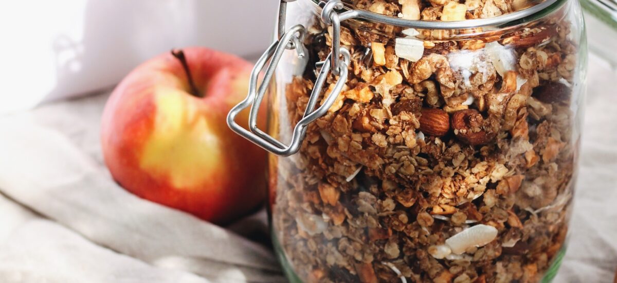 healthy apple pie granola