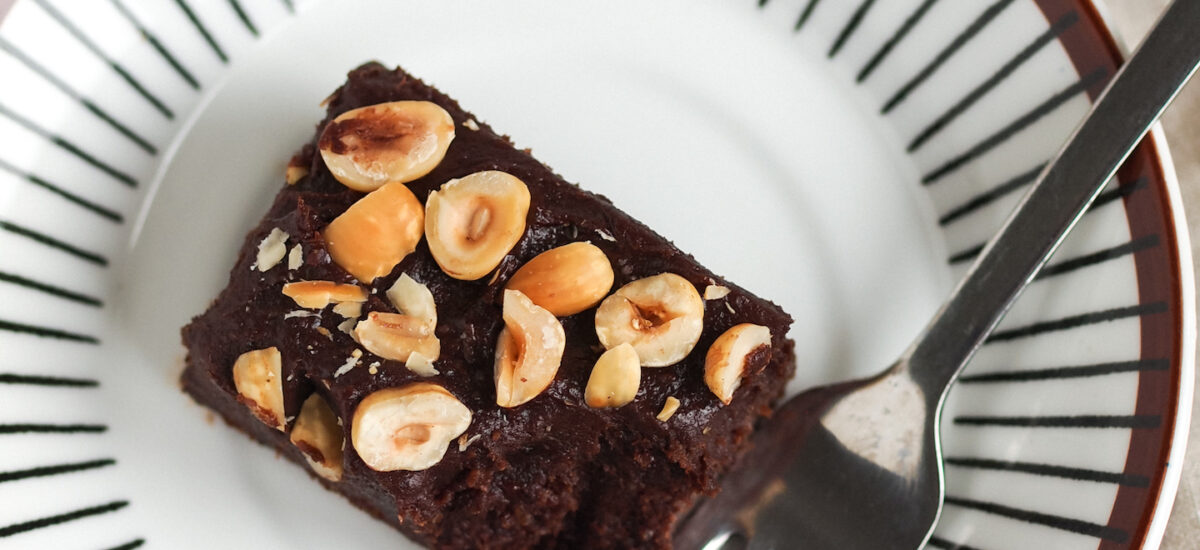 no bake vegan fudge brownie