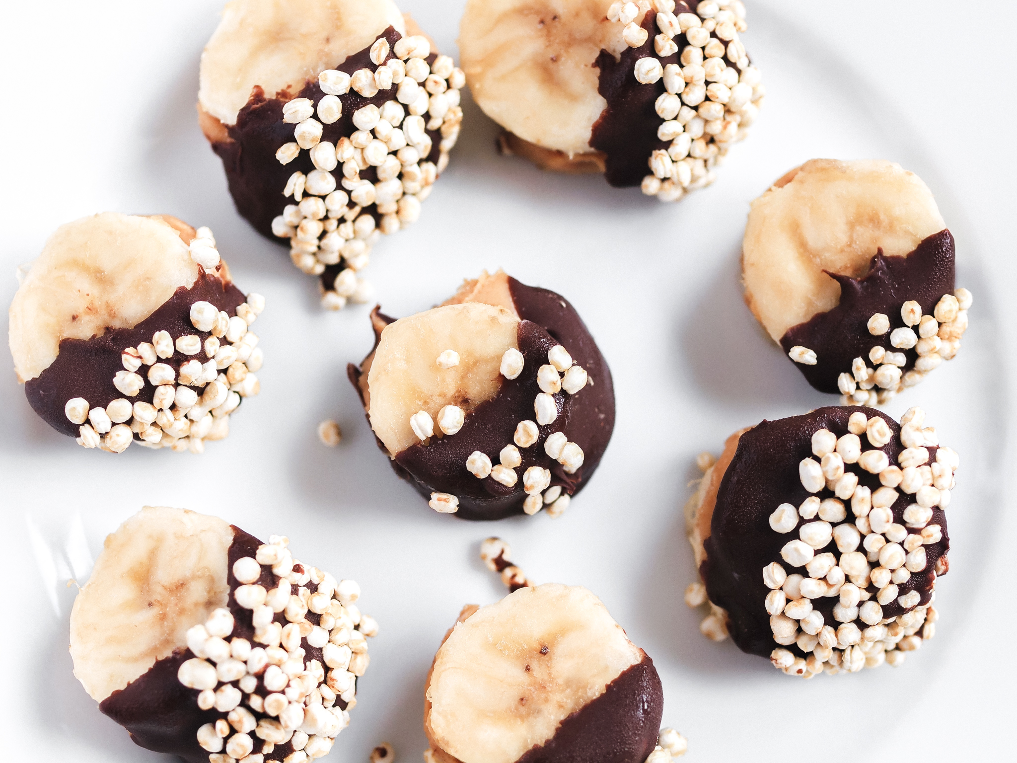 Healthy No-Bake Chocolate + Nut Butter Banana Candy Bites (Vegan/Gluten Free/Refined Sugar Free)