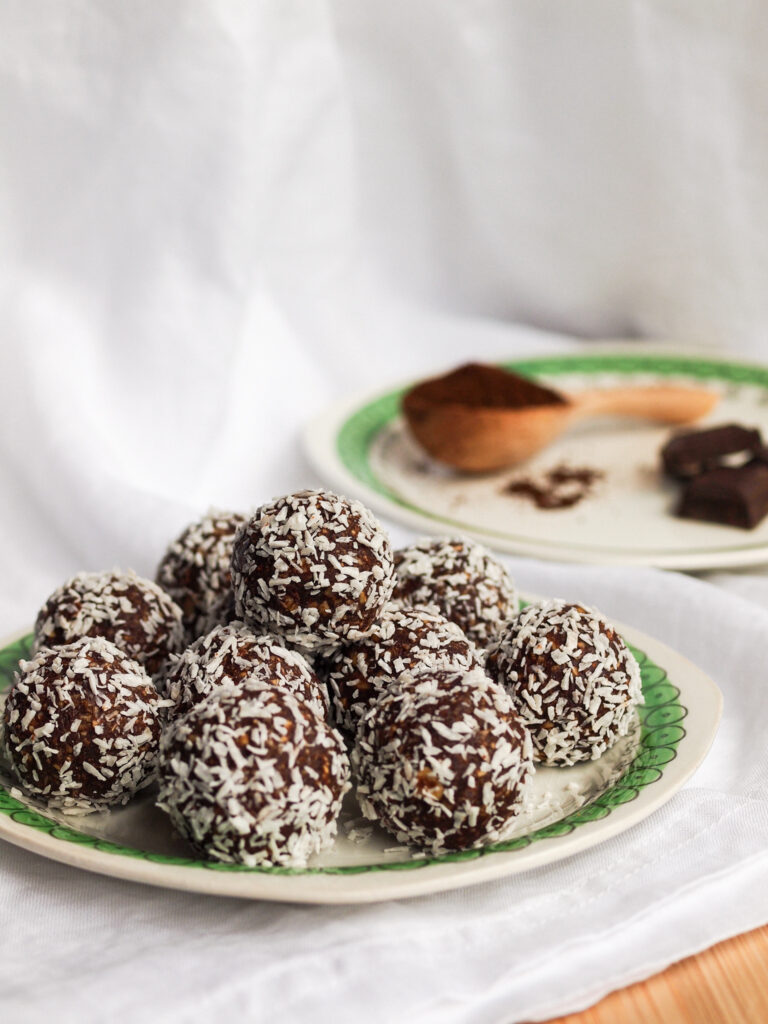 healthy vegan swedish chocolate balls