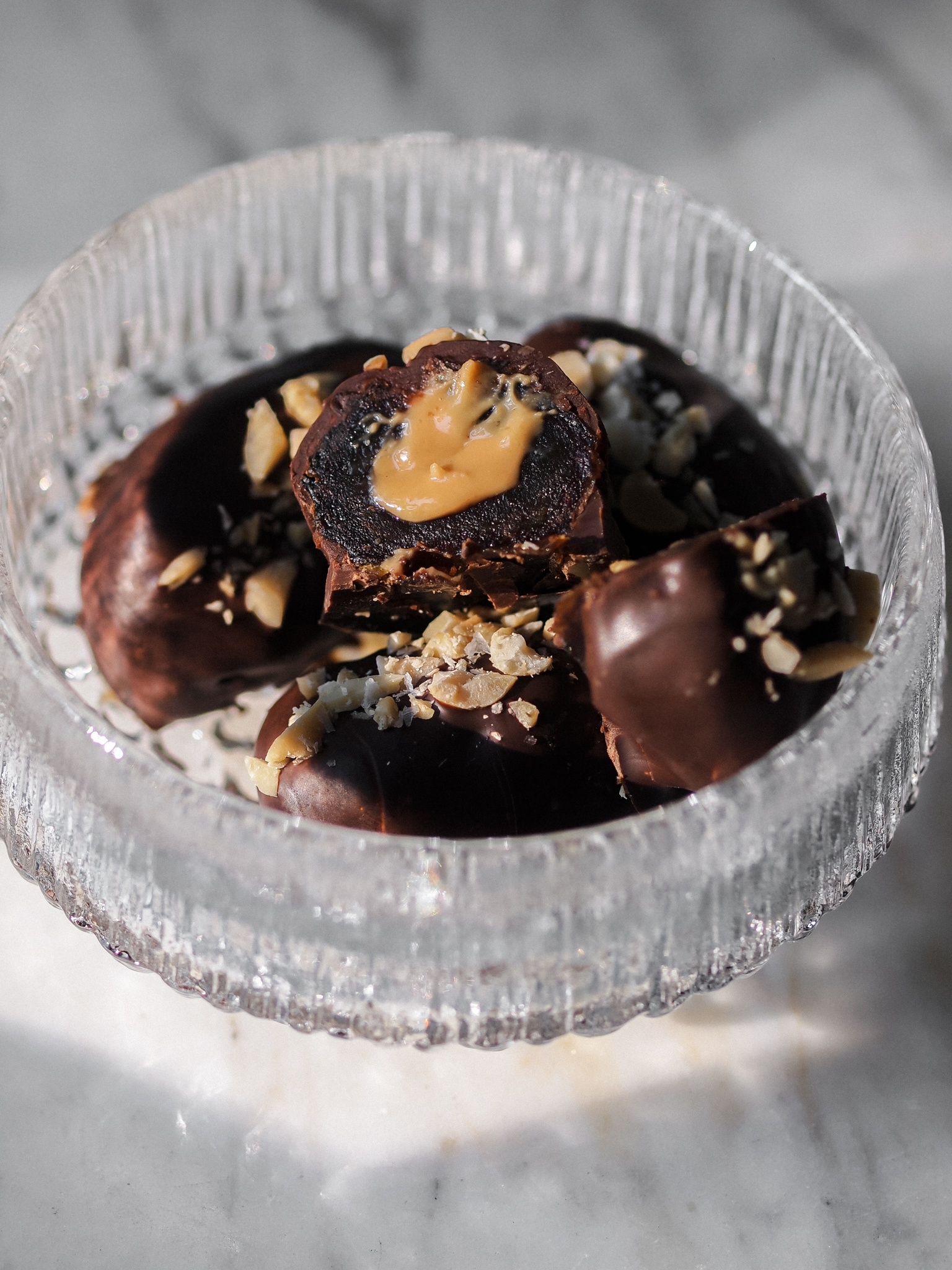 peanut butter chocolate stuffed dates