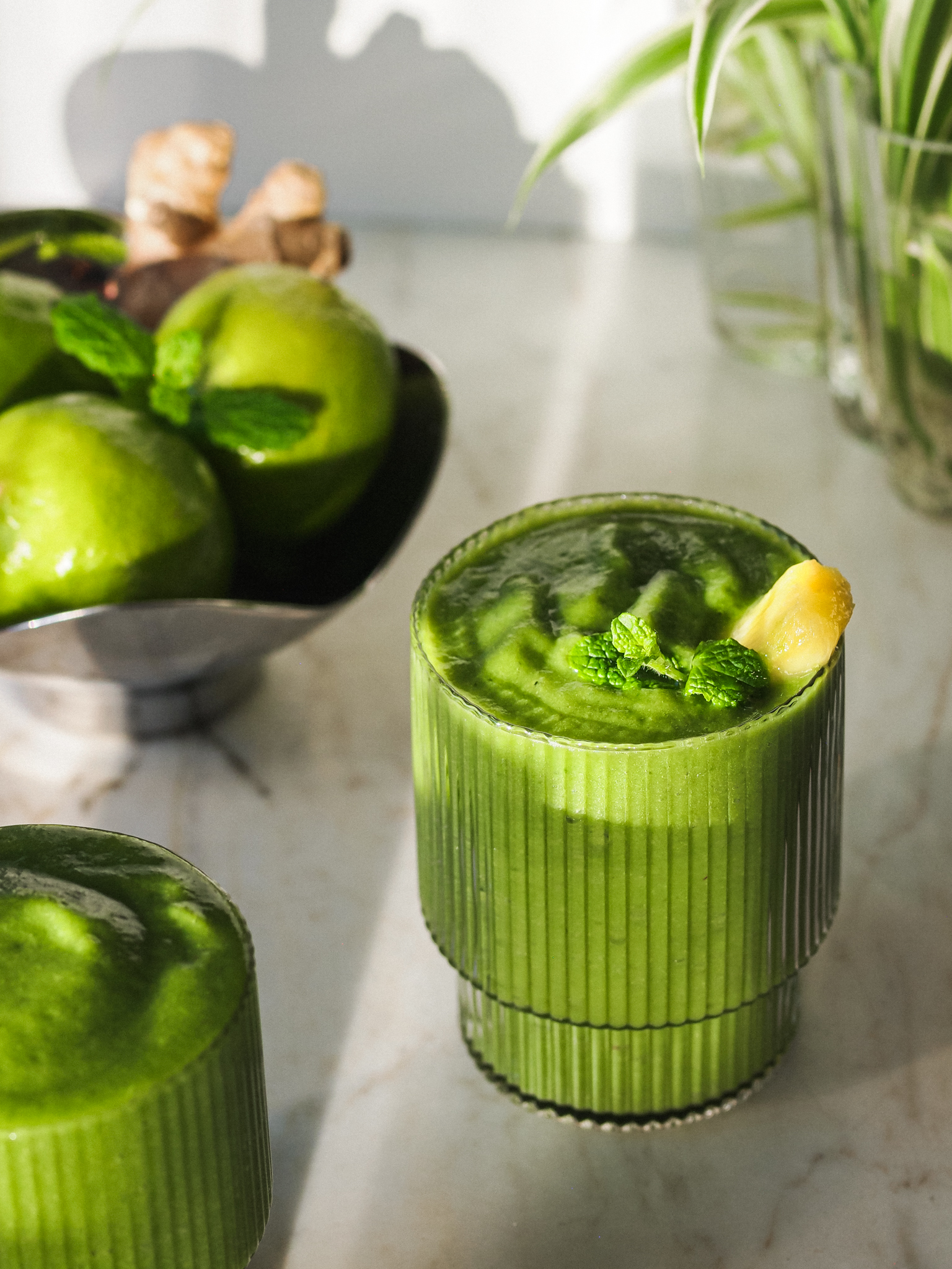 Healthy Minty Lime Vegan Green Smoothie