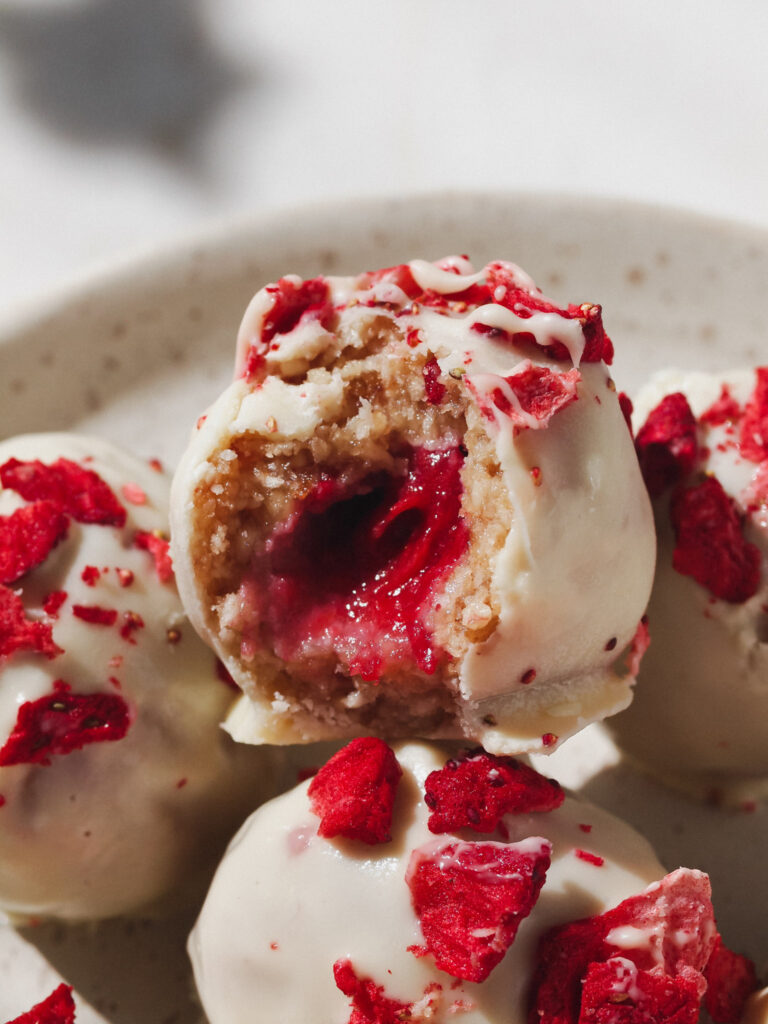  Strawberries and Cream Healthy Raw Vegan Bliss Balls with Strawberry Filling