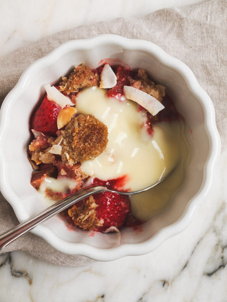 Healthier Strawberry Rhubarb Vegan Crumble