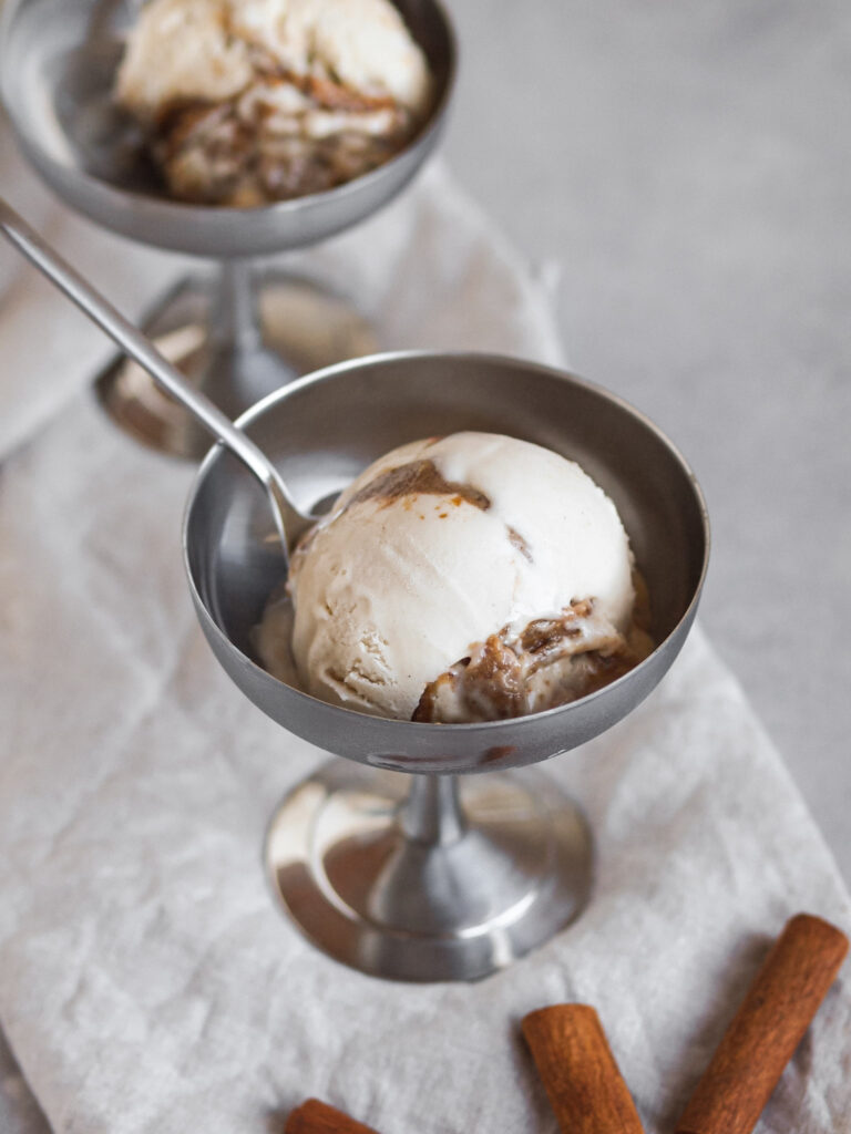 Healthier Cinnamon Bun Vegan Ice Cream