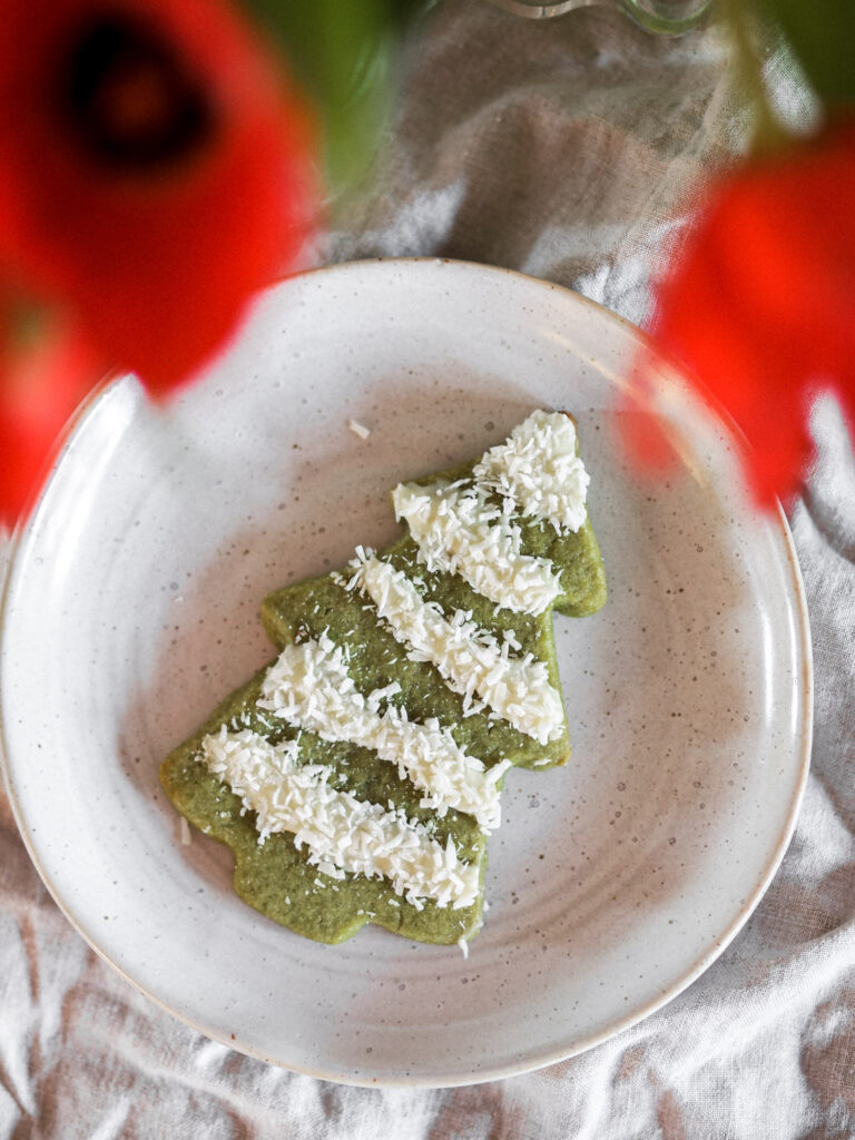 Snowy White Chocolate Matcha Vegan Tree Cookies