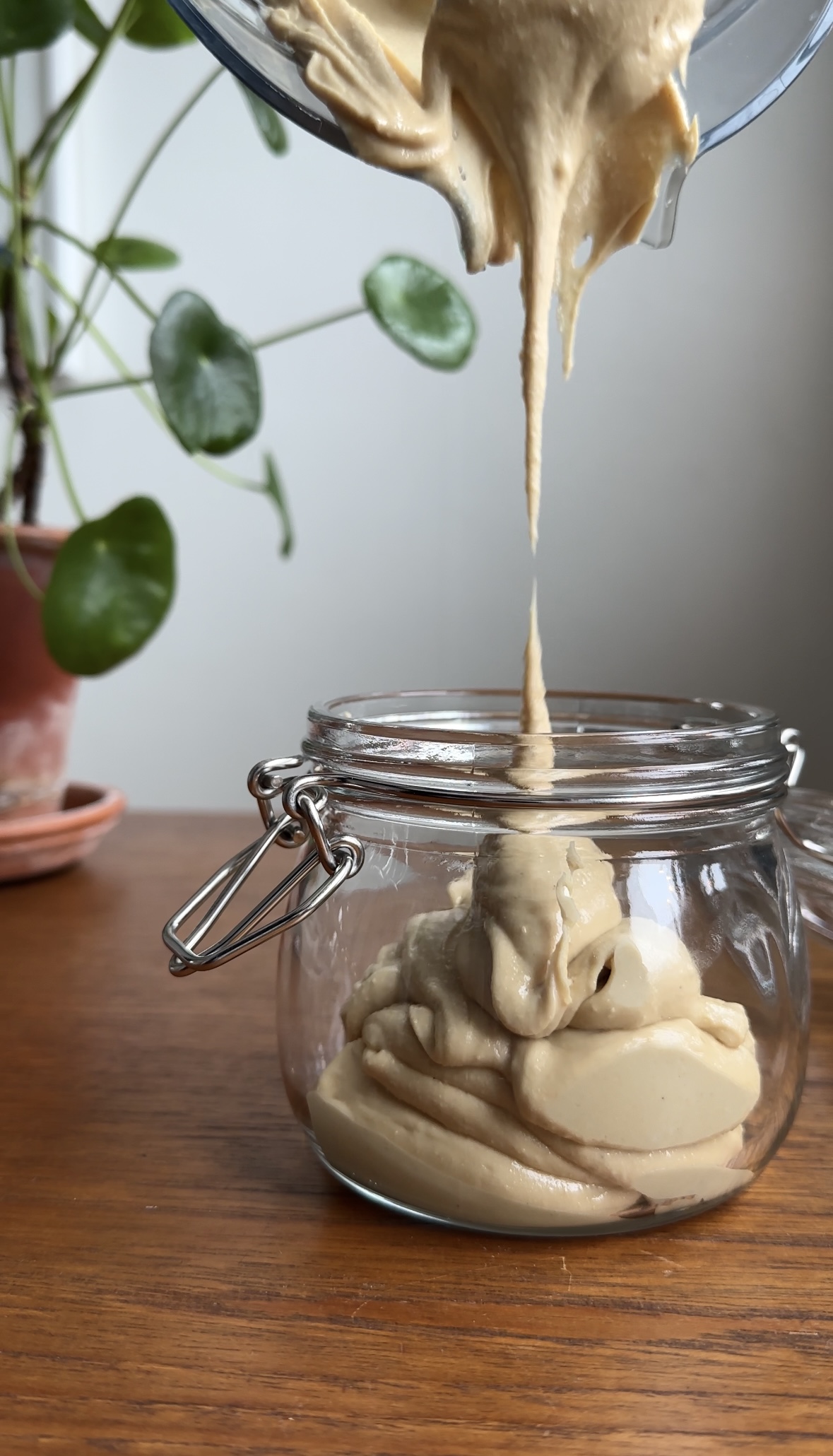 How to Make Healthy Cashew Butter