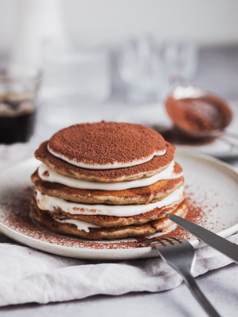 fluffy vegan tiramisu pancakes