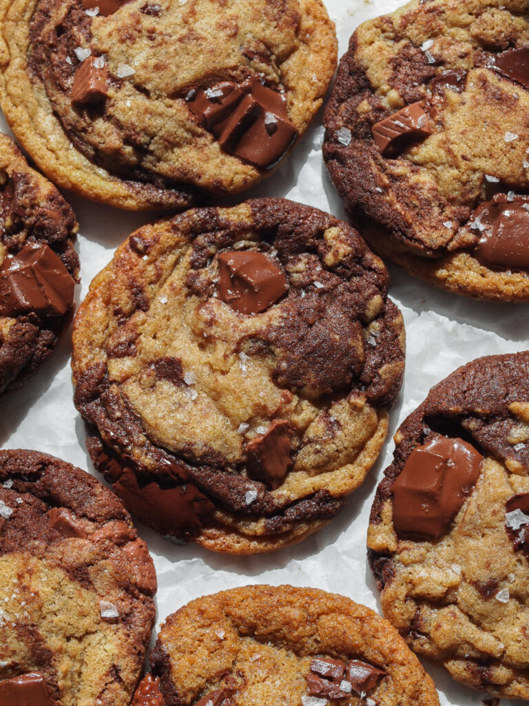 Marbled Tahini Salted Caramel Chocolate Chip Cookies