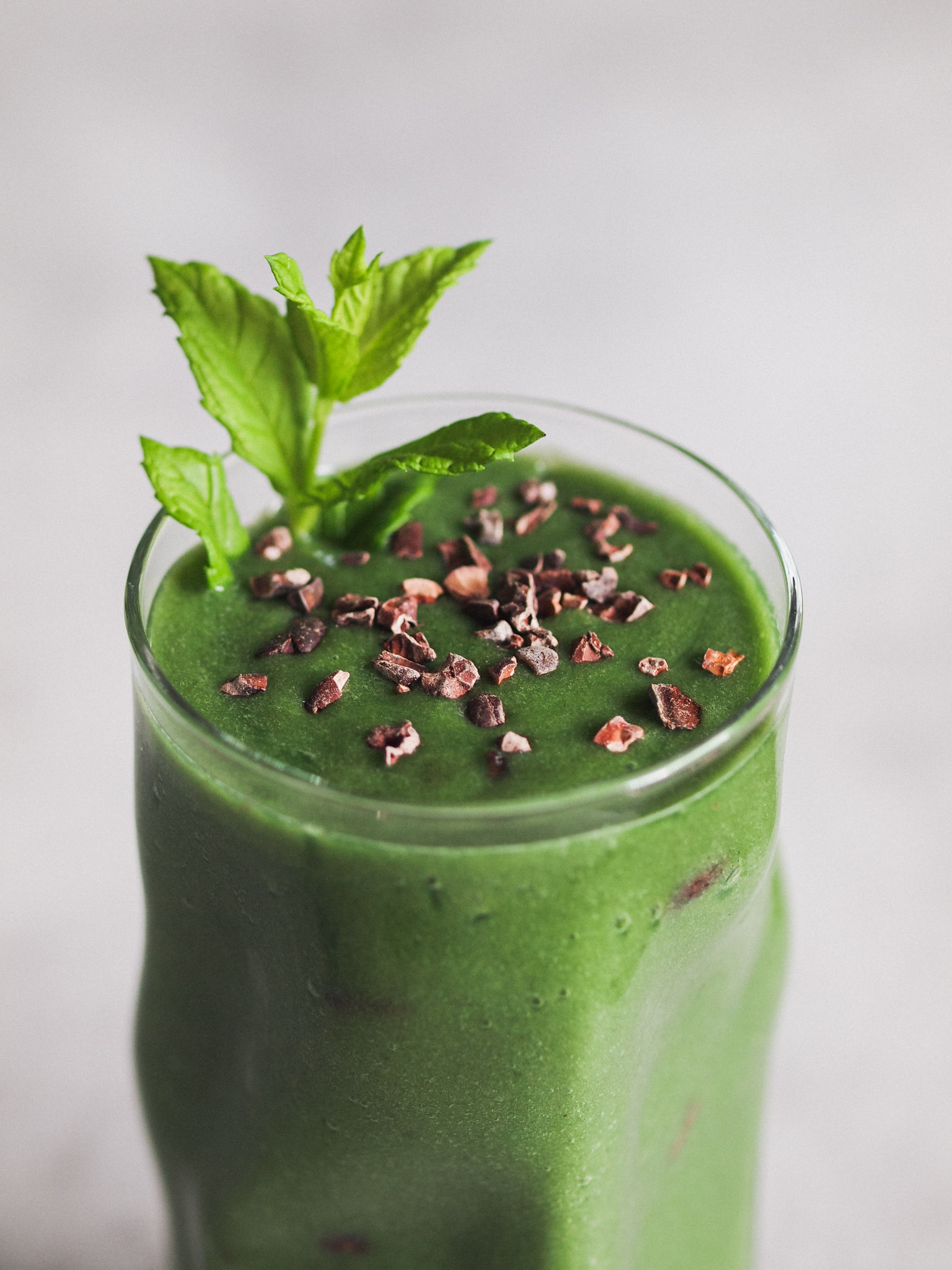 Healthy Mint Chocolate Chip Smoothie (Vegan + Gluten Free)