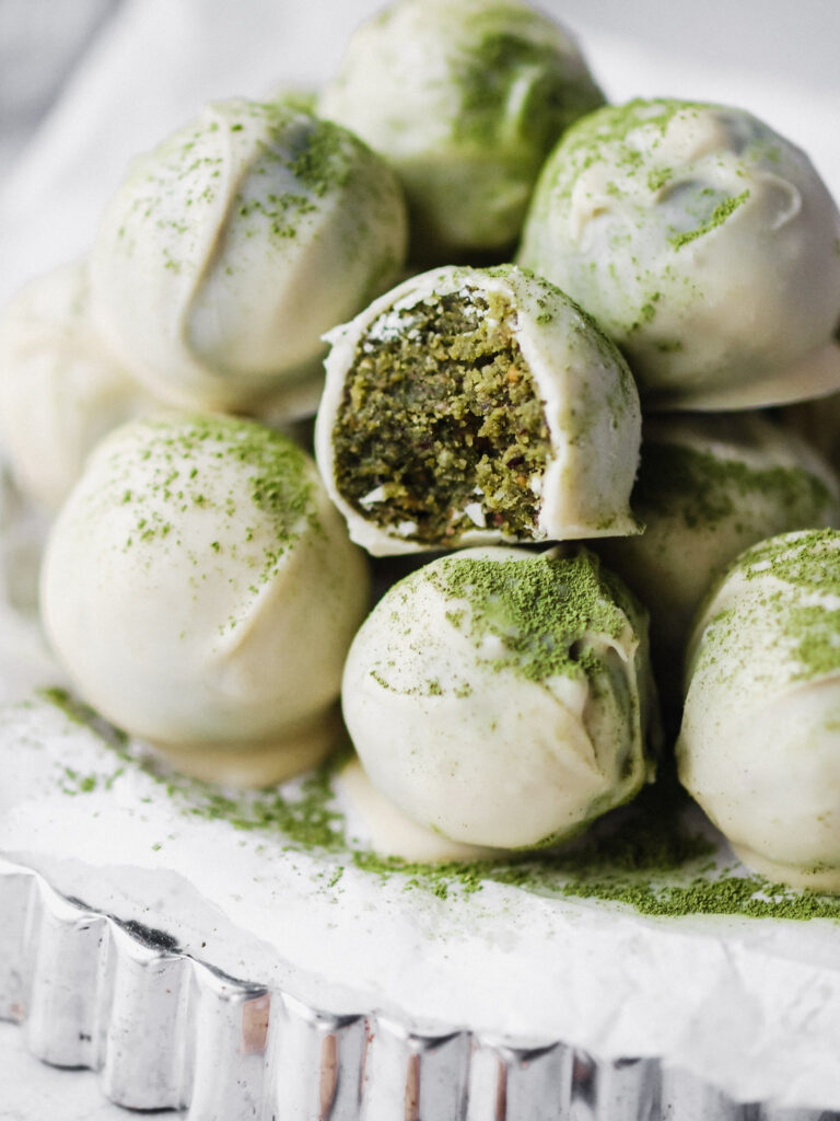 Matcha Pistachio Cake Bites 