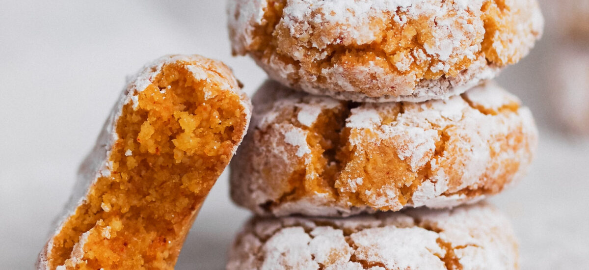 Holiday Saffron Amaretti Cookies