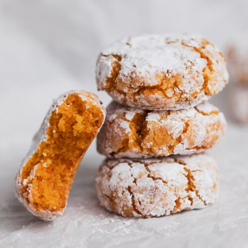 Holiday Saffron Amaretti Cookies