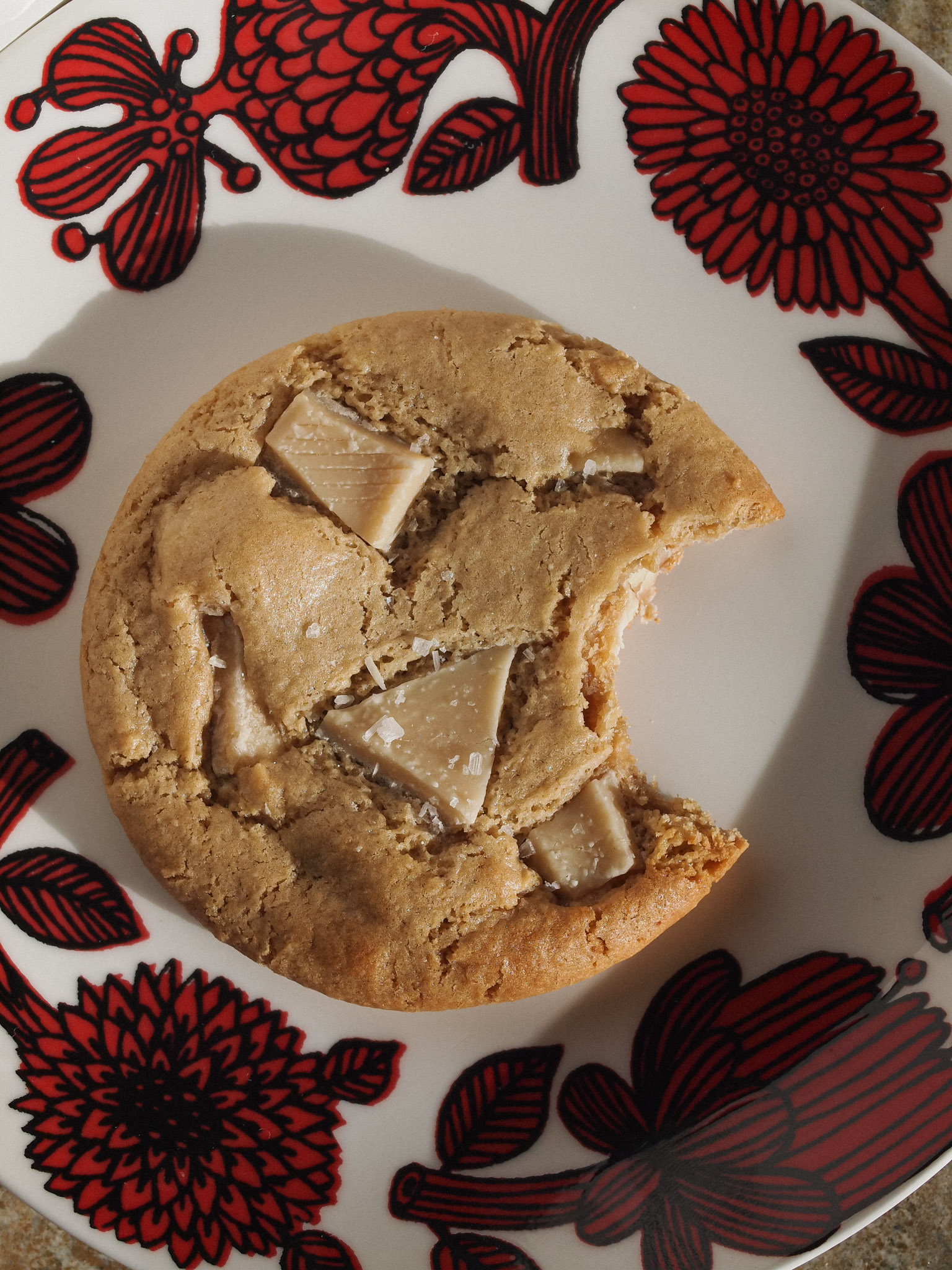 Healthier White Chocolate Macadamia Cookies (Vegan and Small Batch)